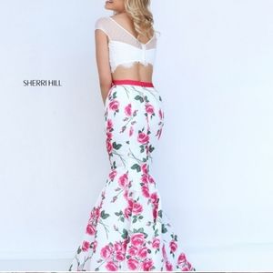 Sherri Hill White And Pink Trumpet Gown